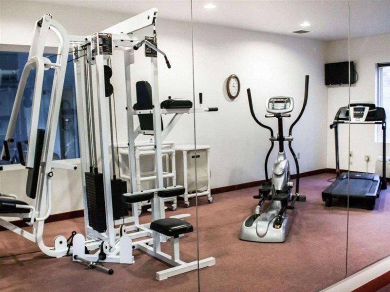 Quality Inn & Suites Chambersburg Buitenkant foto